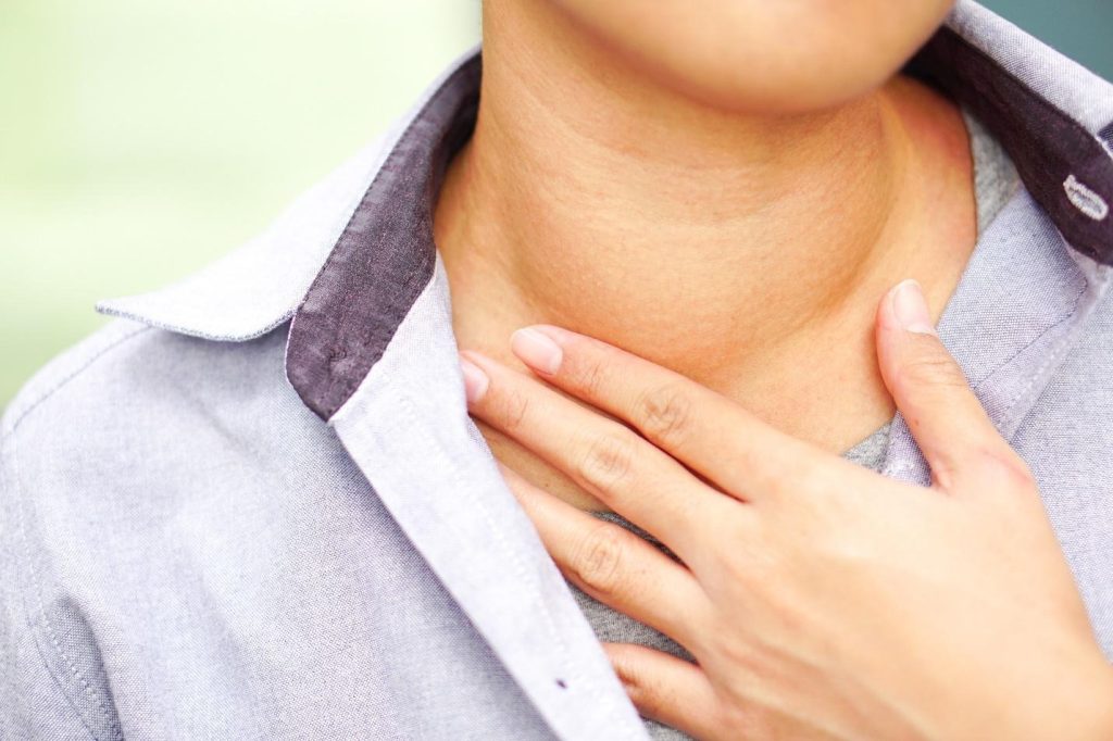 thyroid cancer symptoms.
